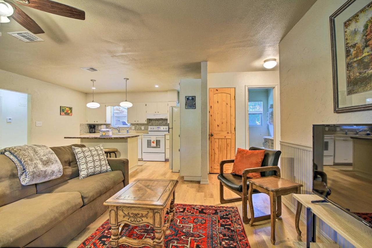 Utopia Family Home, 2 Blocks To Utopia Park! 外观 照片